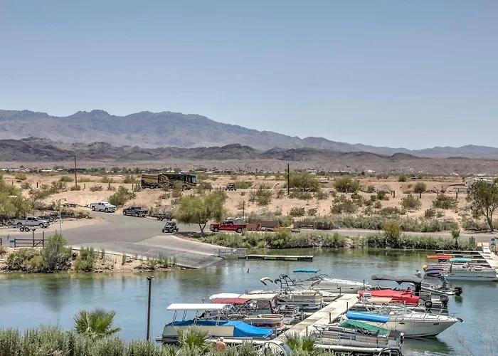 Boat Launch + Mtn Views: Havasu