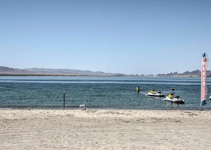 Boat Launch + Mtn Views: Havasu Ferienhaus *